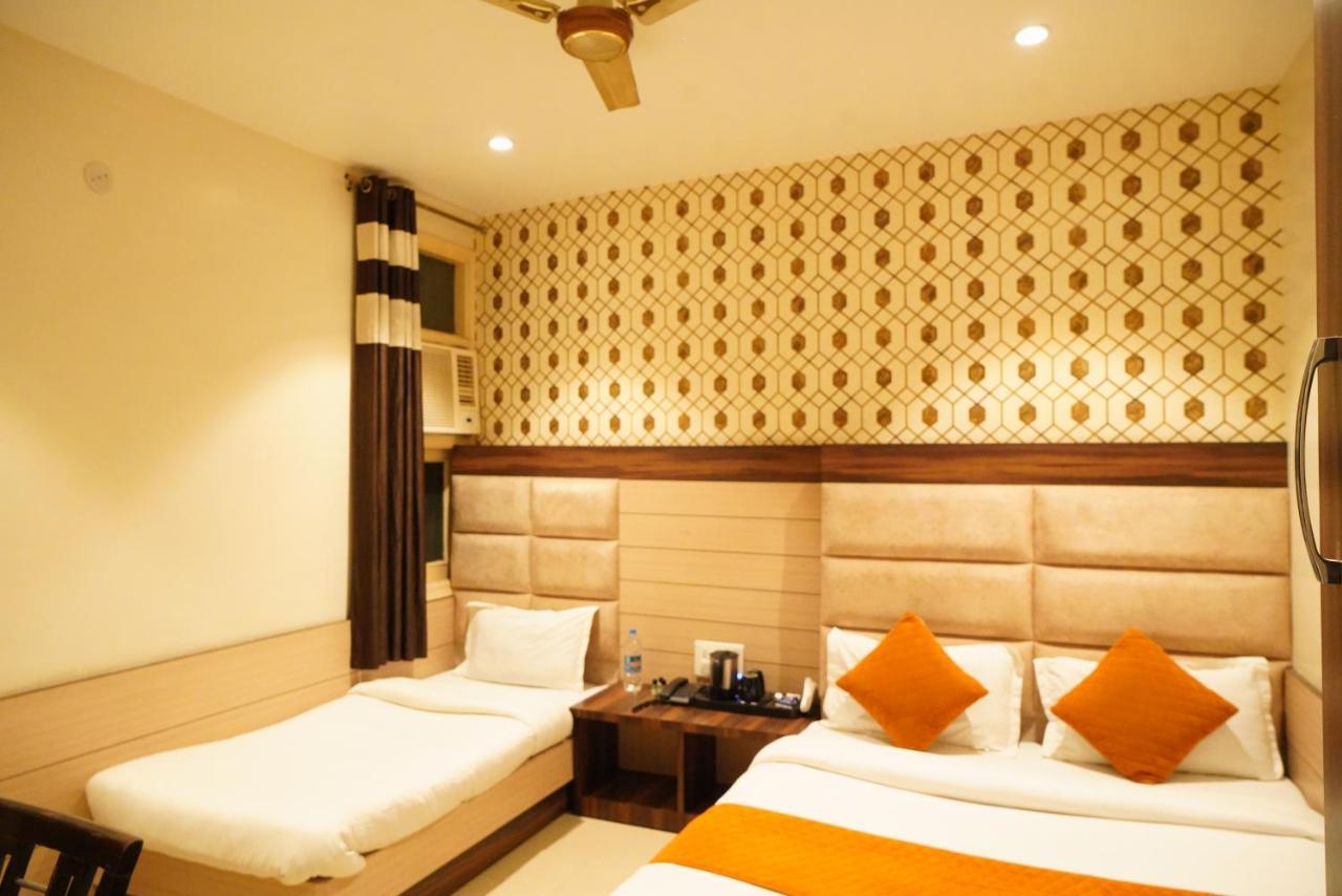 Hotel Malhotra Inn 50 Meter From Golden Temple Amritsar Buitenkant foto